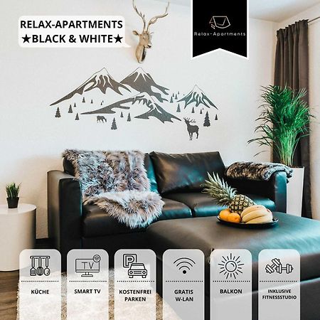 Relax Apartment Black & White Friedrichshafen Exterior photo