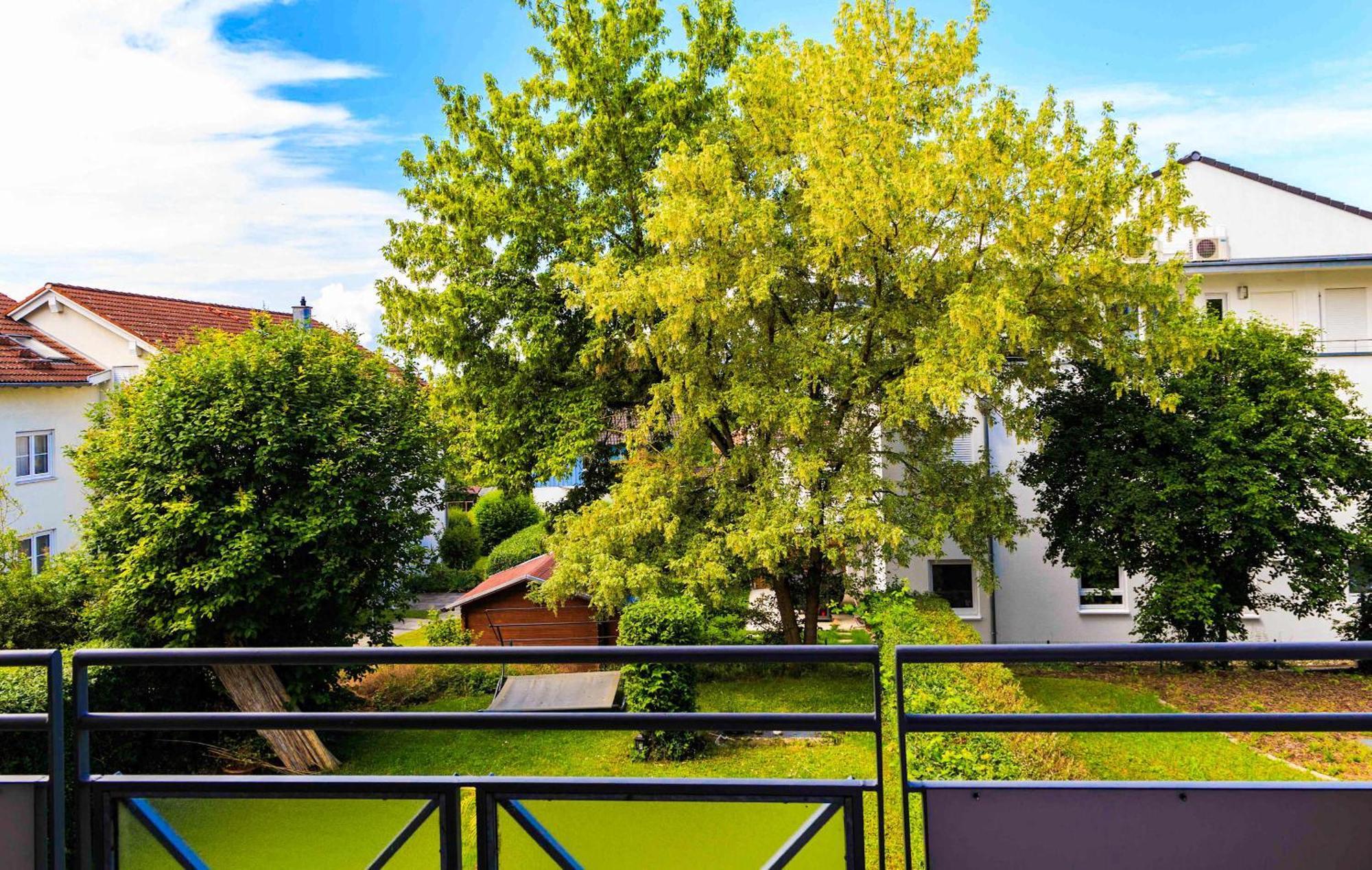 Relax Apartment Black & White Friedrichshafen Exterior photo